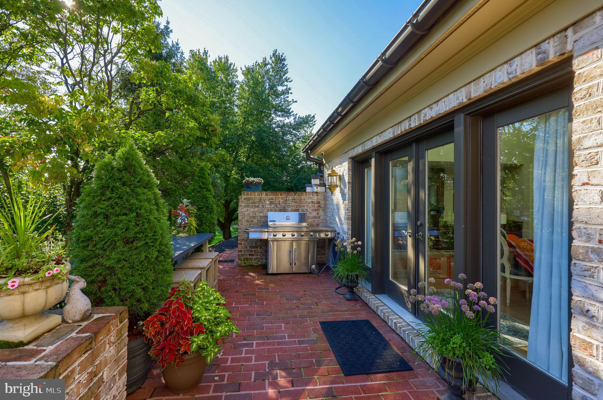 HIDDEN HILL FARM LANE - Residential