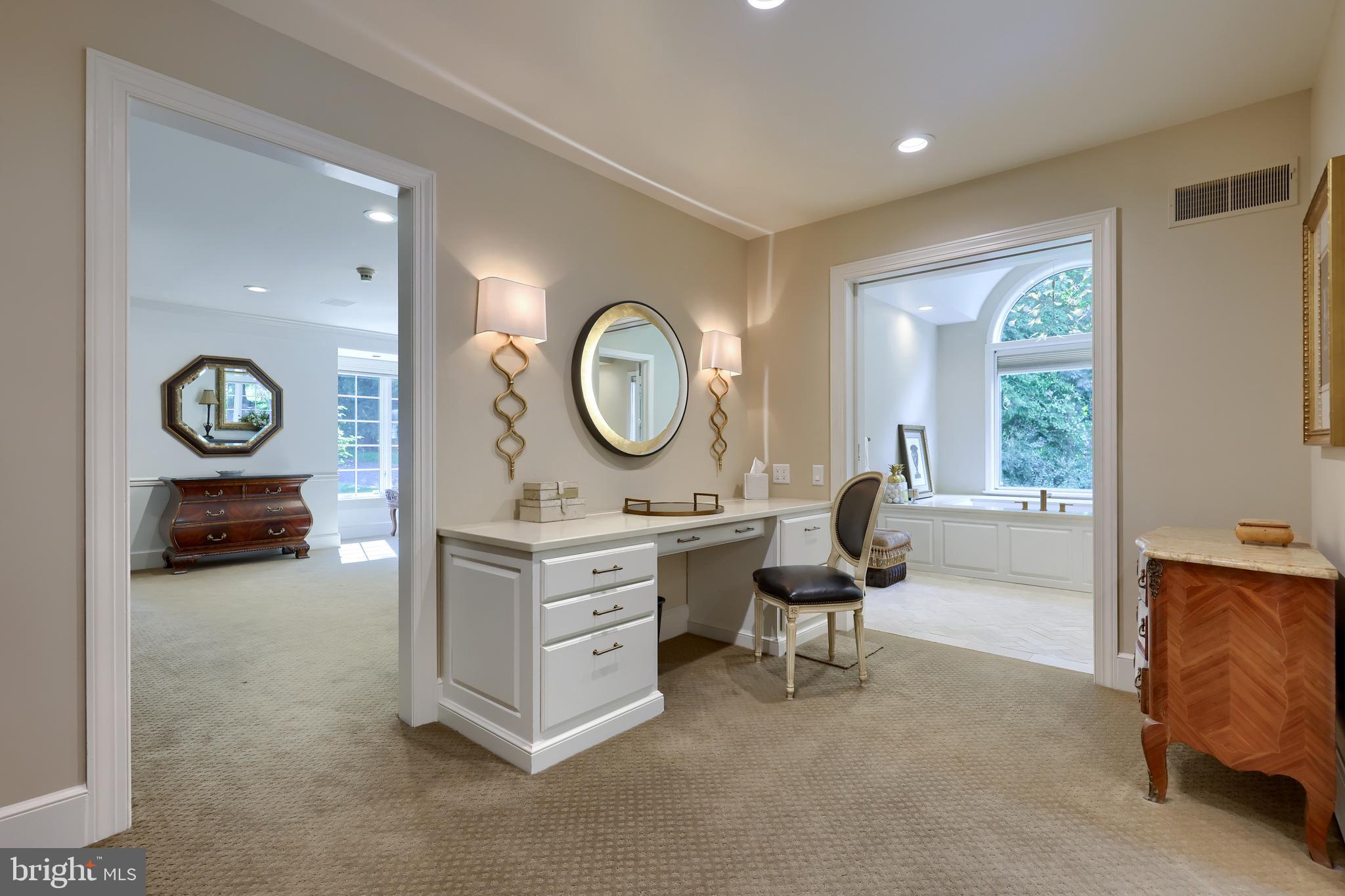 HIDDEN HILL FARM LANE - Residential