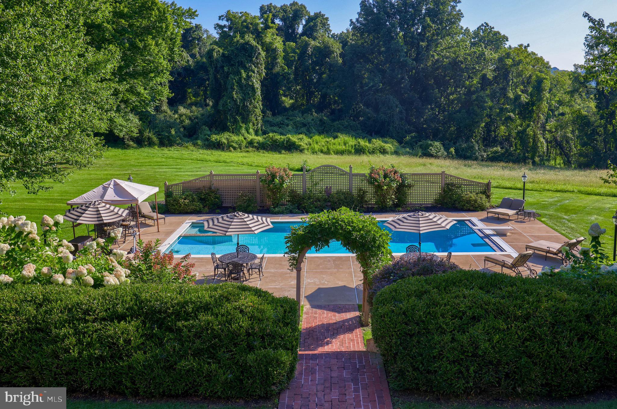 HIDDEN HILL FARM LANE - Residential