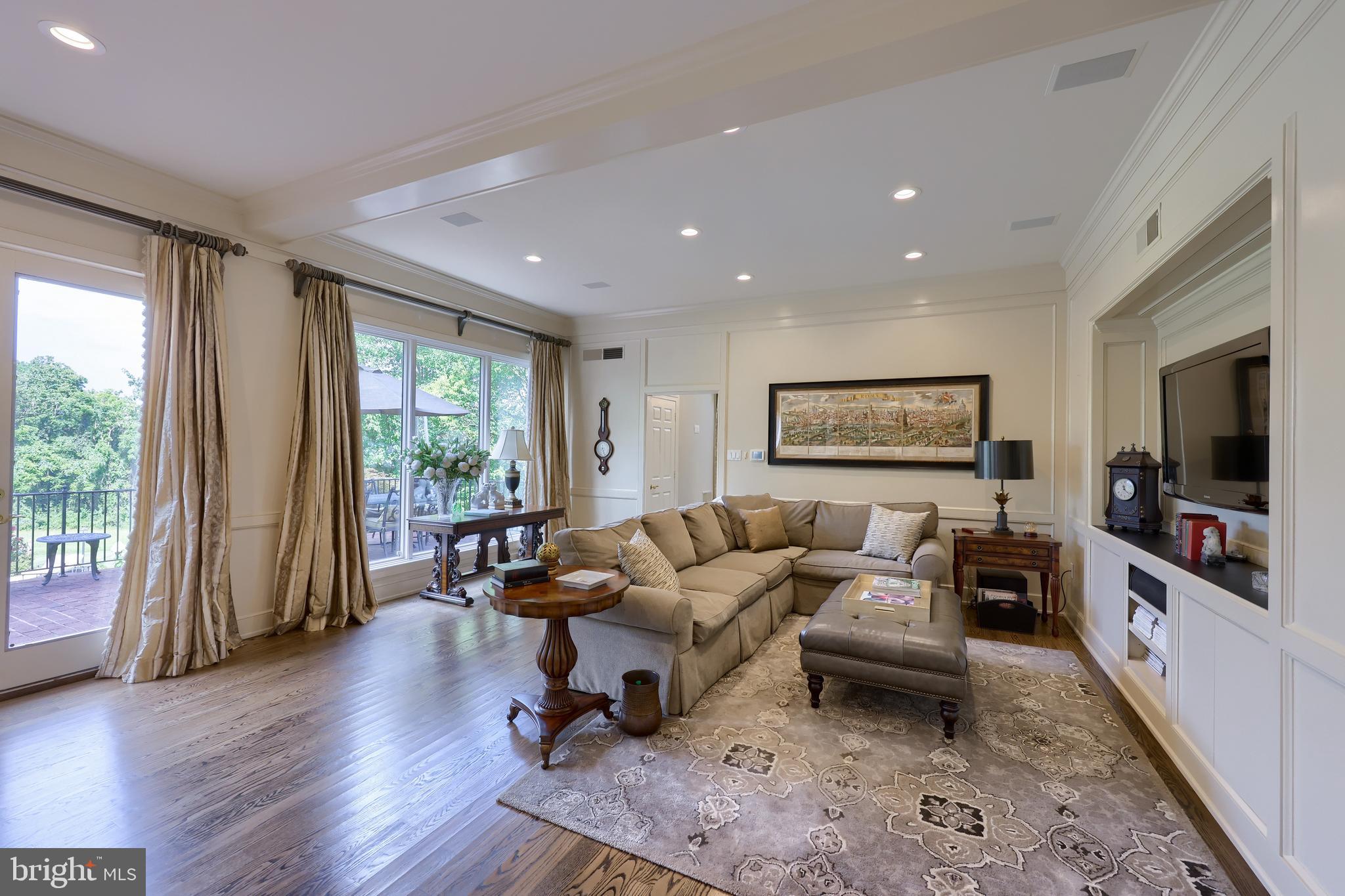 HIDDEN HILL FARM LANE - Residential