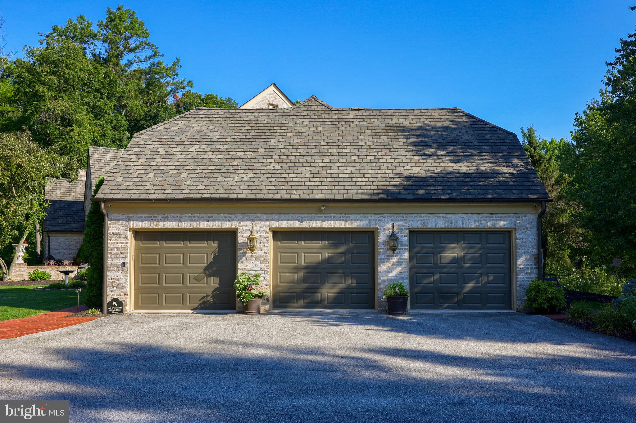 HIDDEN HILL FARM LANE - Residential