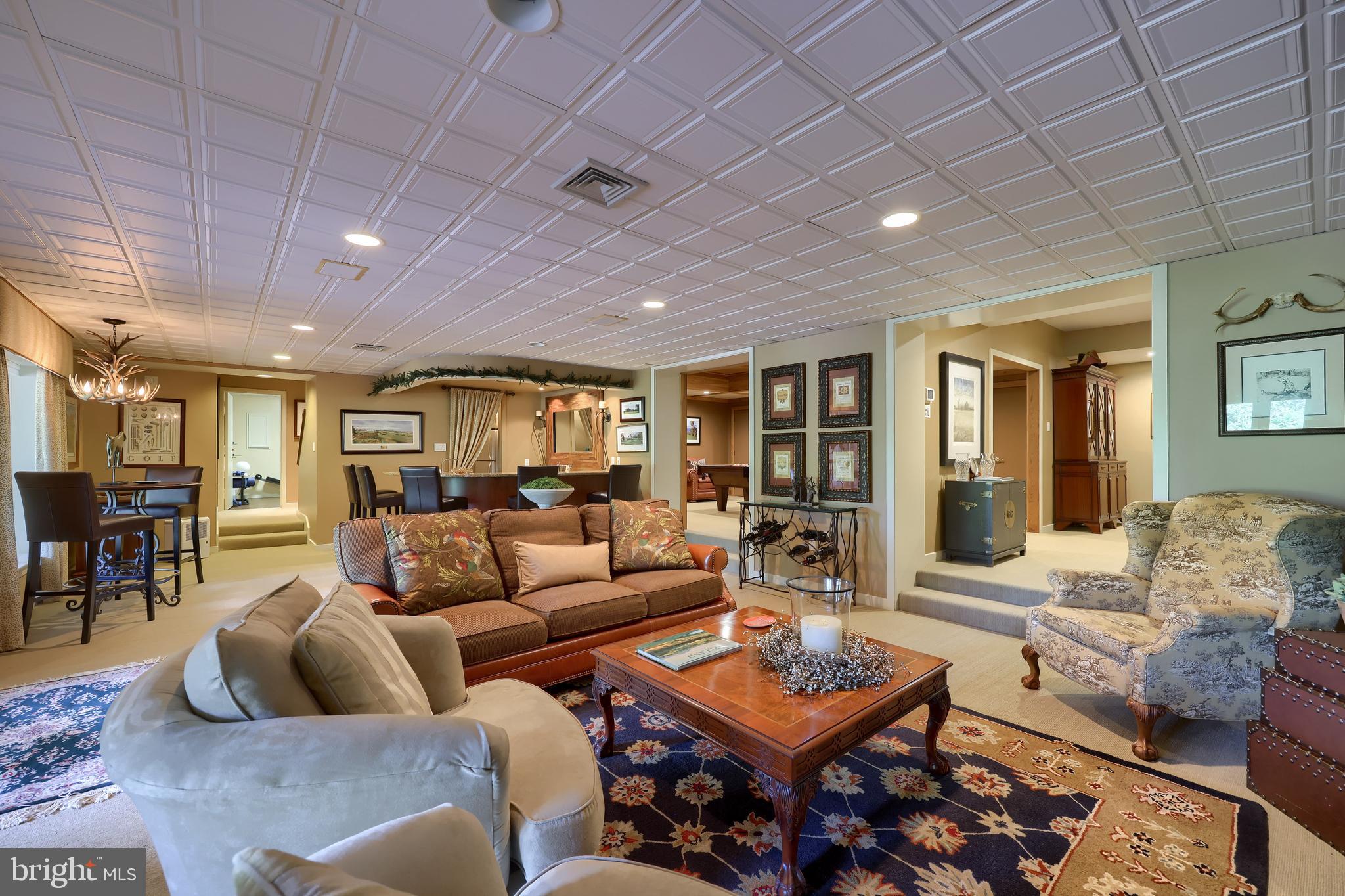 HIDDEN HILL FARM LANE - Residential