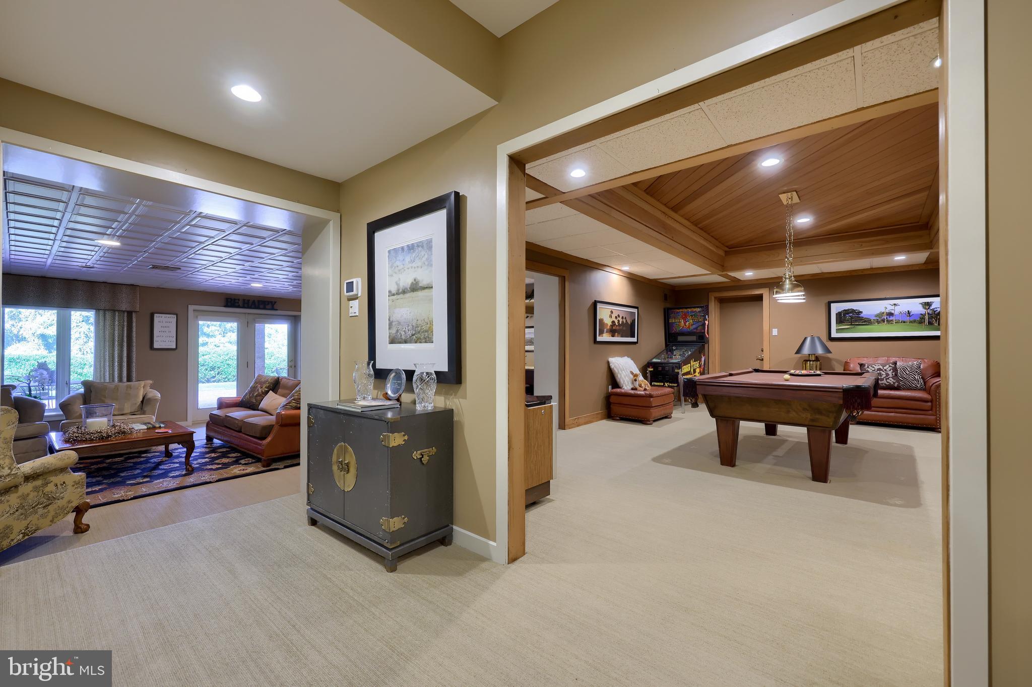 HIDDEN HILL FARM LANE - Residential