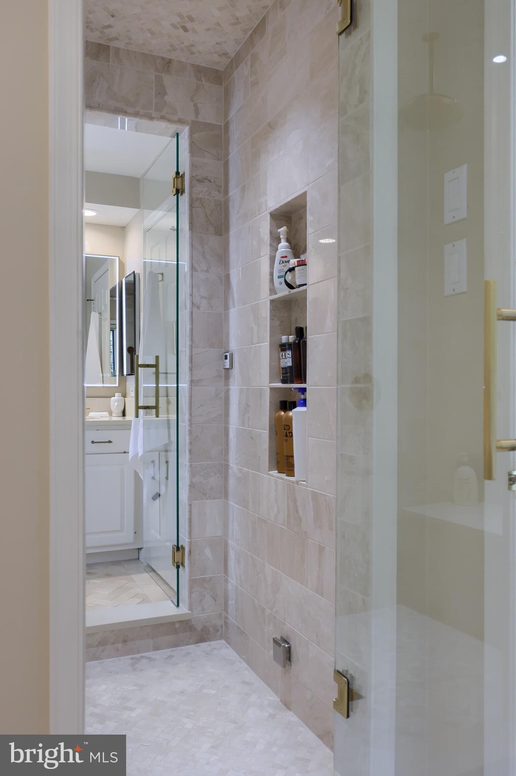 HIDDEN HILL FARM LANE - Residential