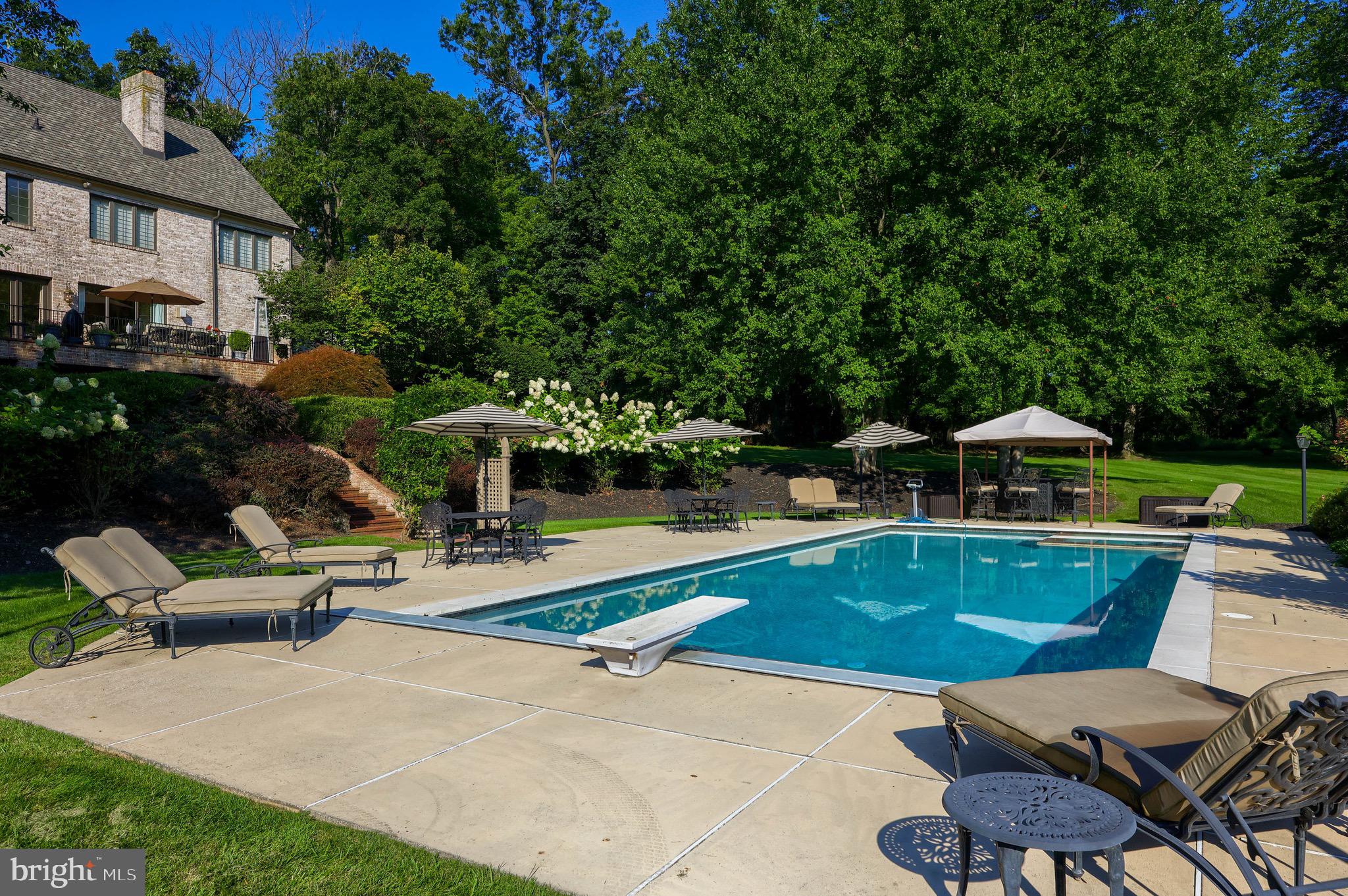 HIDDEN HILL FARM LANE - Residential