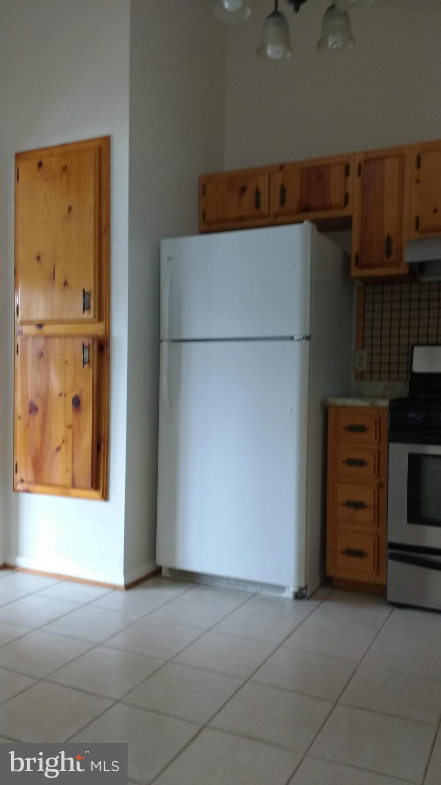 WEST SPRINGFIELD VILLAGE - Residential