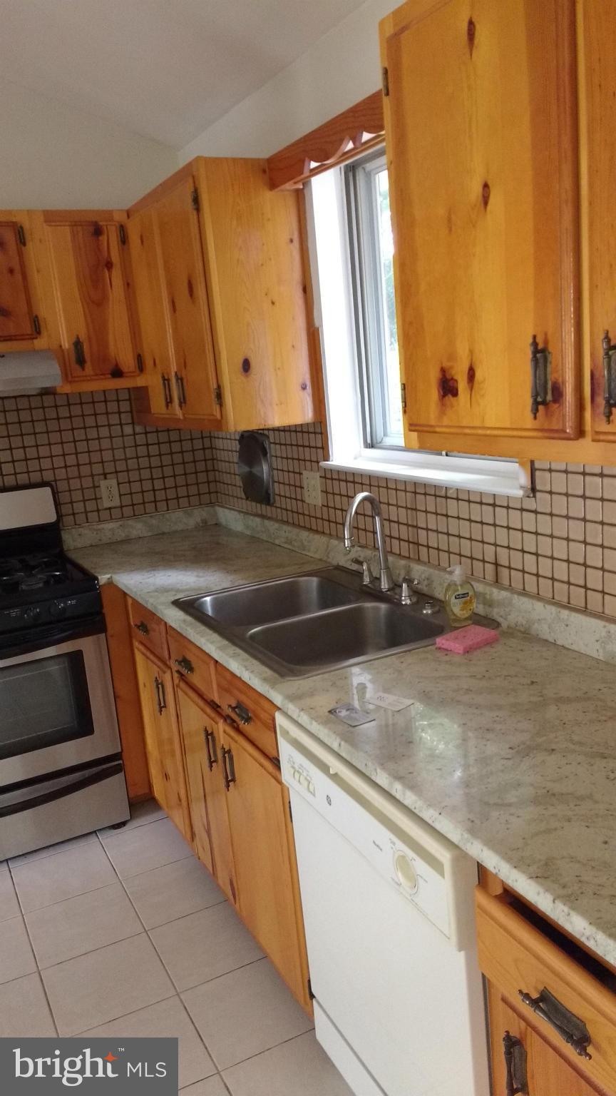 WEST SPRINGFIELD VILLAGE - Residential