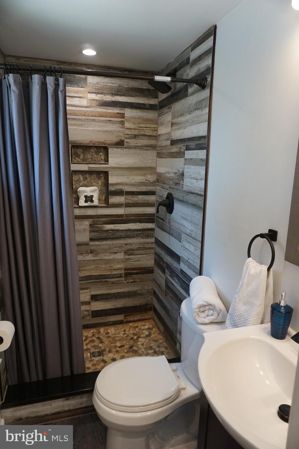 SPARROWS POINT - Residential