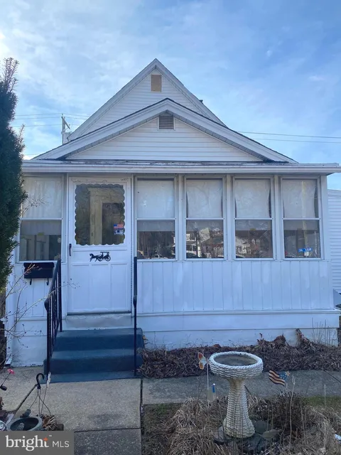 142 Haddon Avenue, West Berlin, NJ 08091 - MLS#: NJCD2088804