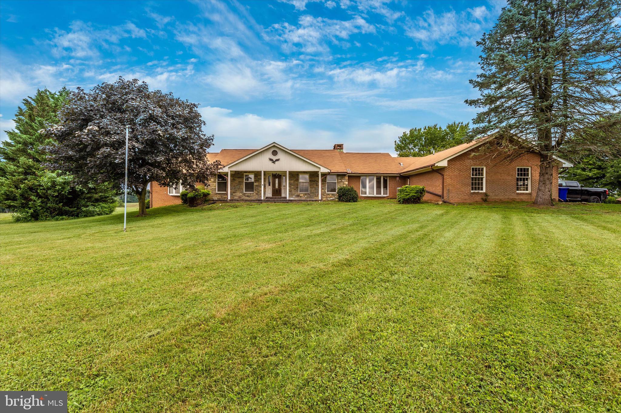 GAITHERSBURG OUTSIDE - Farm
