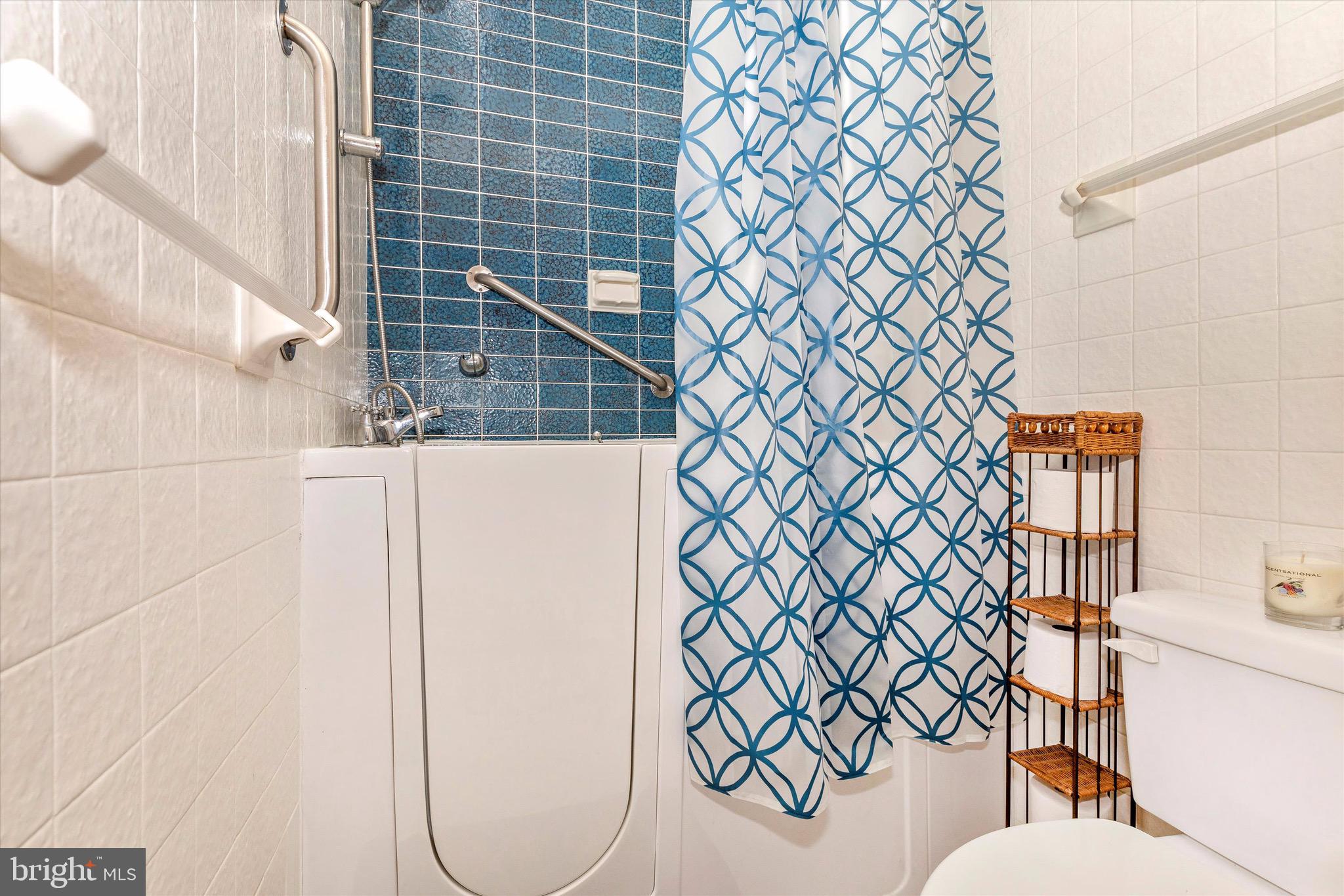 GAITHERSBURG OUTSIDE - Farm