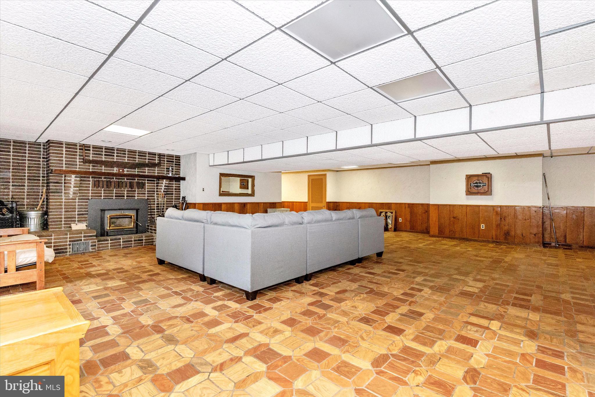 GAITHERSBURG OUTSIDE - Farm