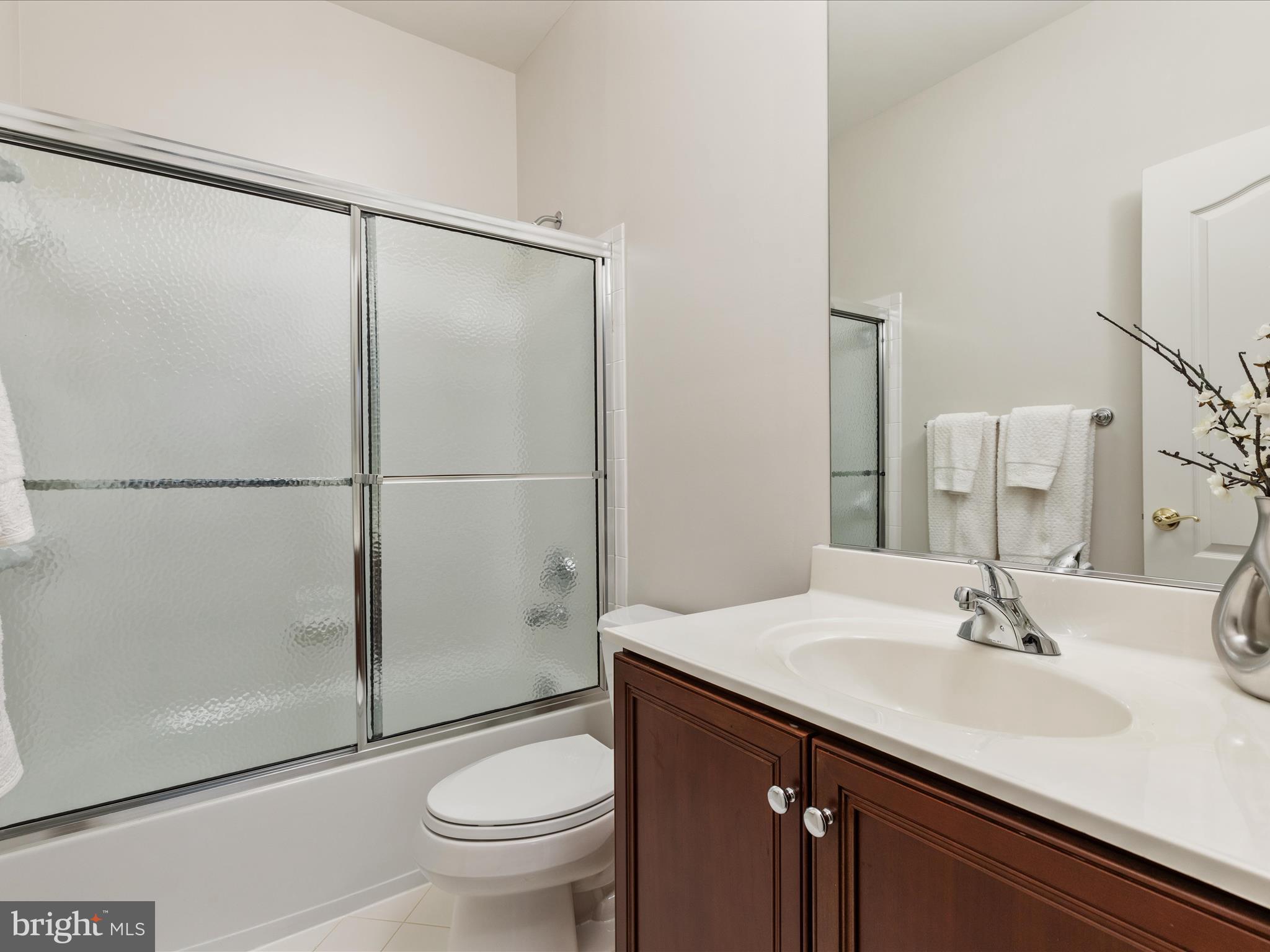 KENSINGTON SQUARE - Residential