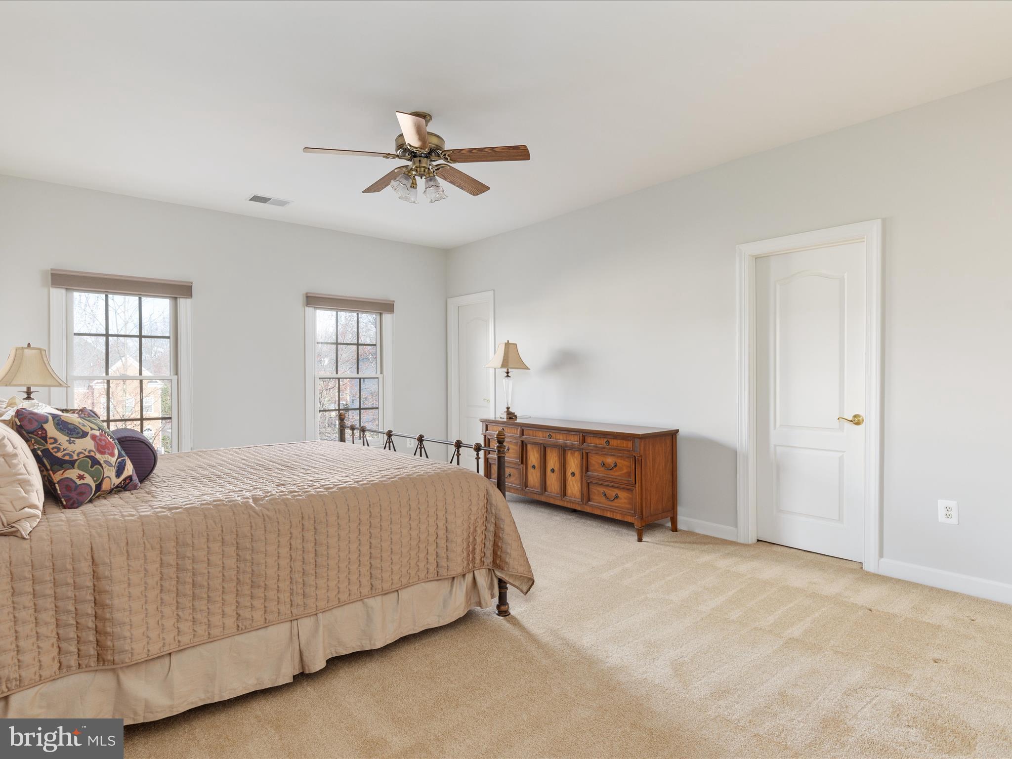 KENSINGTON SQUARE - Residential