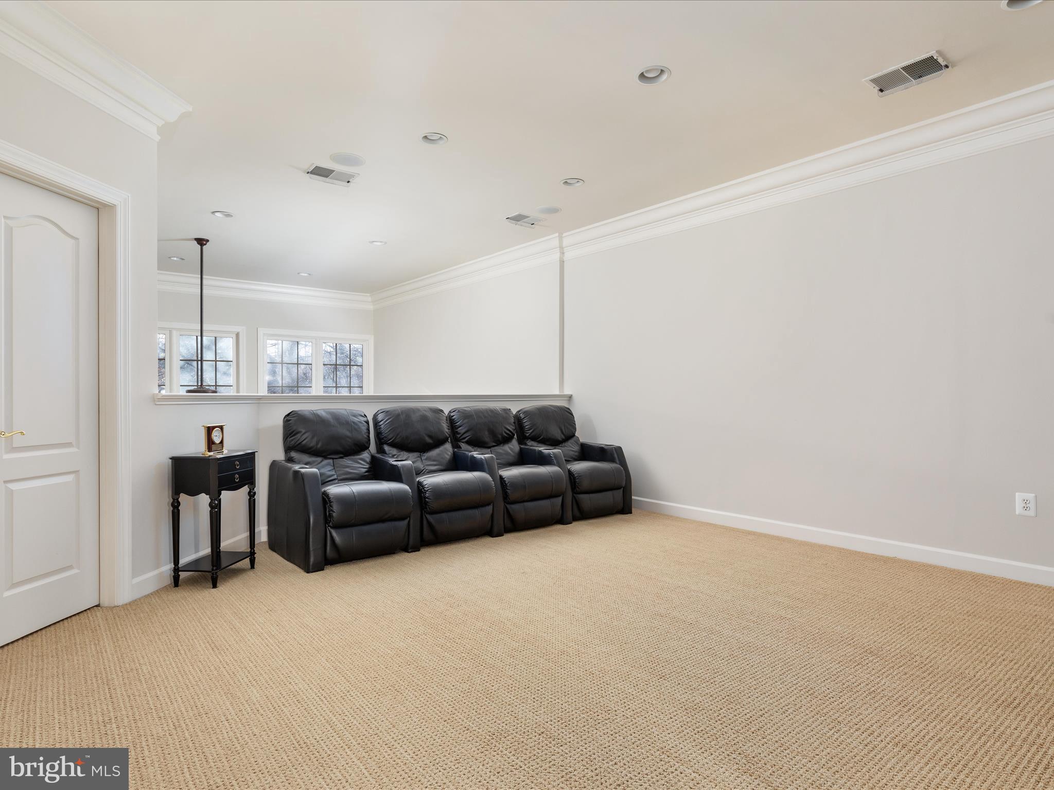 KENSINGTON SQUARE - Residential