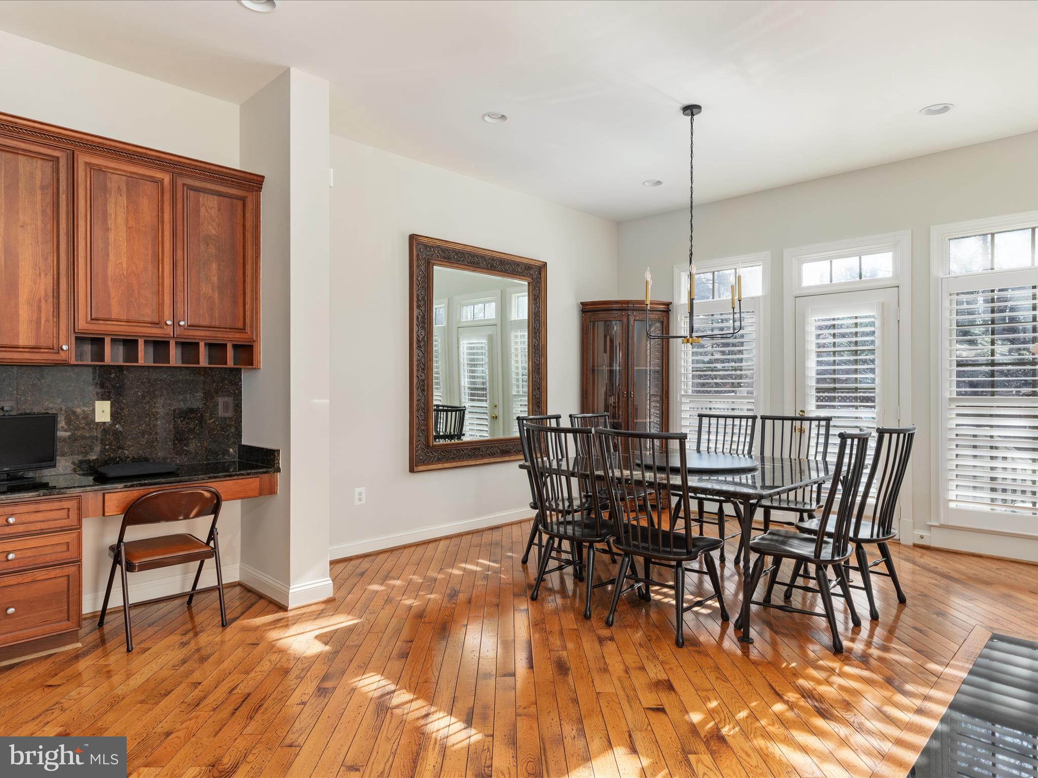 KENSINGTON SQUARE - Residential