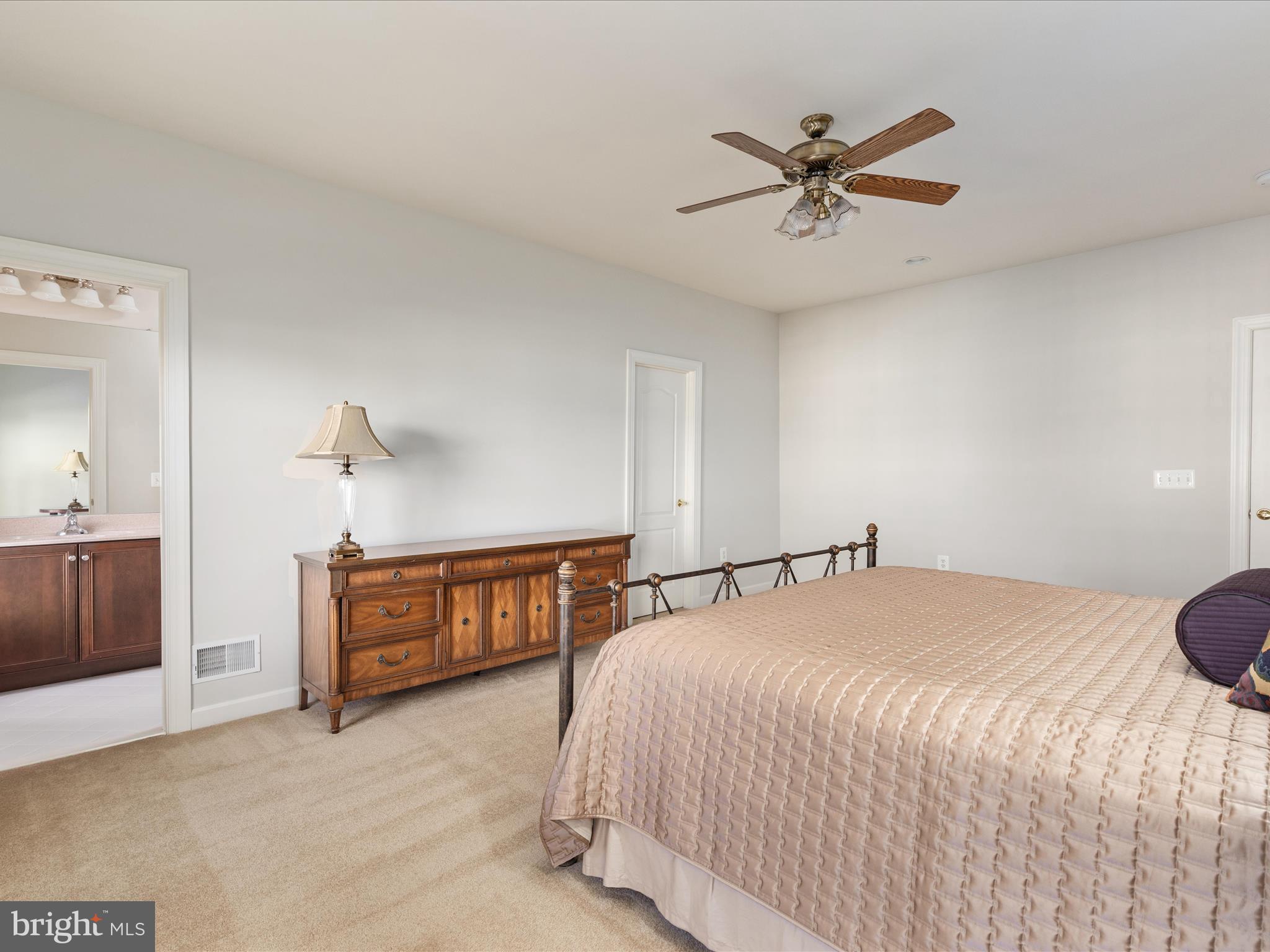 KENSINGTON SQUARE - Residential