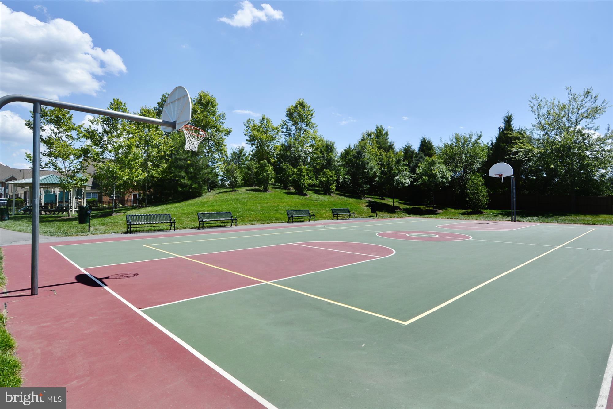 KENSINGTON SQUARE - Residential