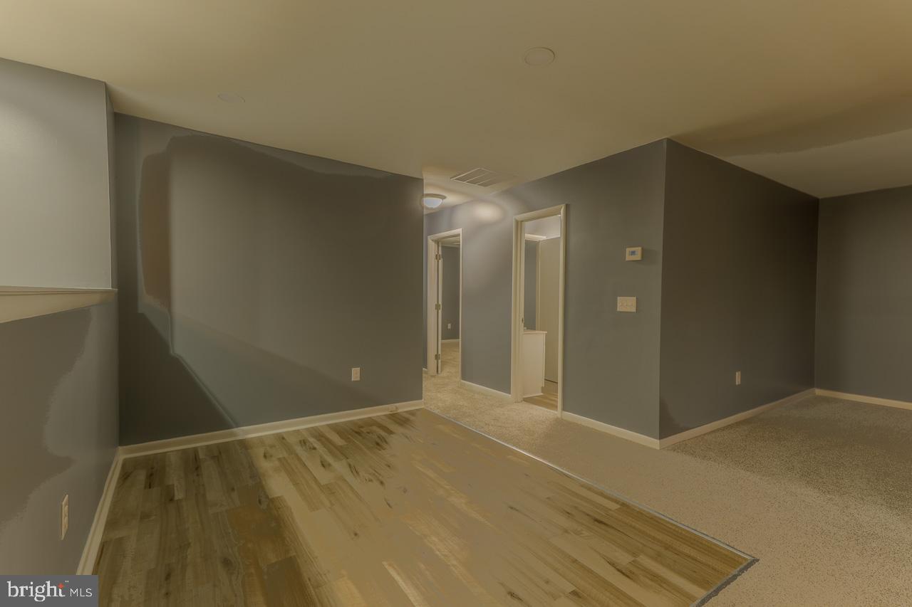 STONEY RIDGE FARM - Residential