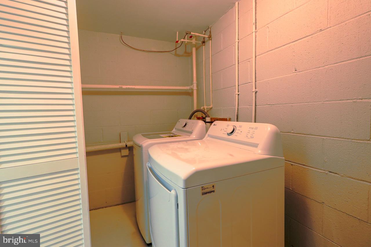 STONEY RIDGE FARM - Residential