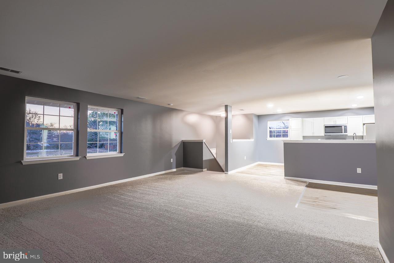 STONEY RIDGE FARM - Residential