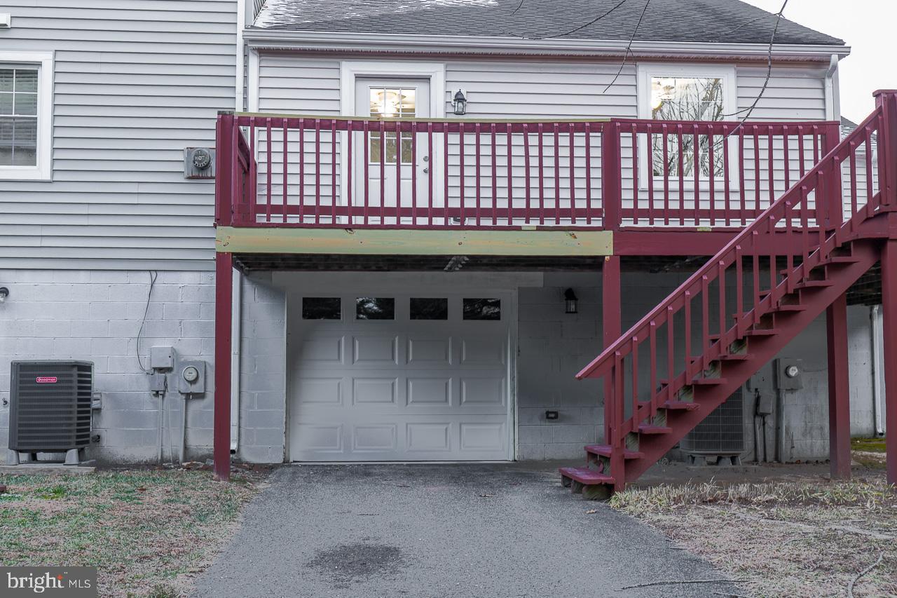 STONEY RIDGE FARM - Residential