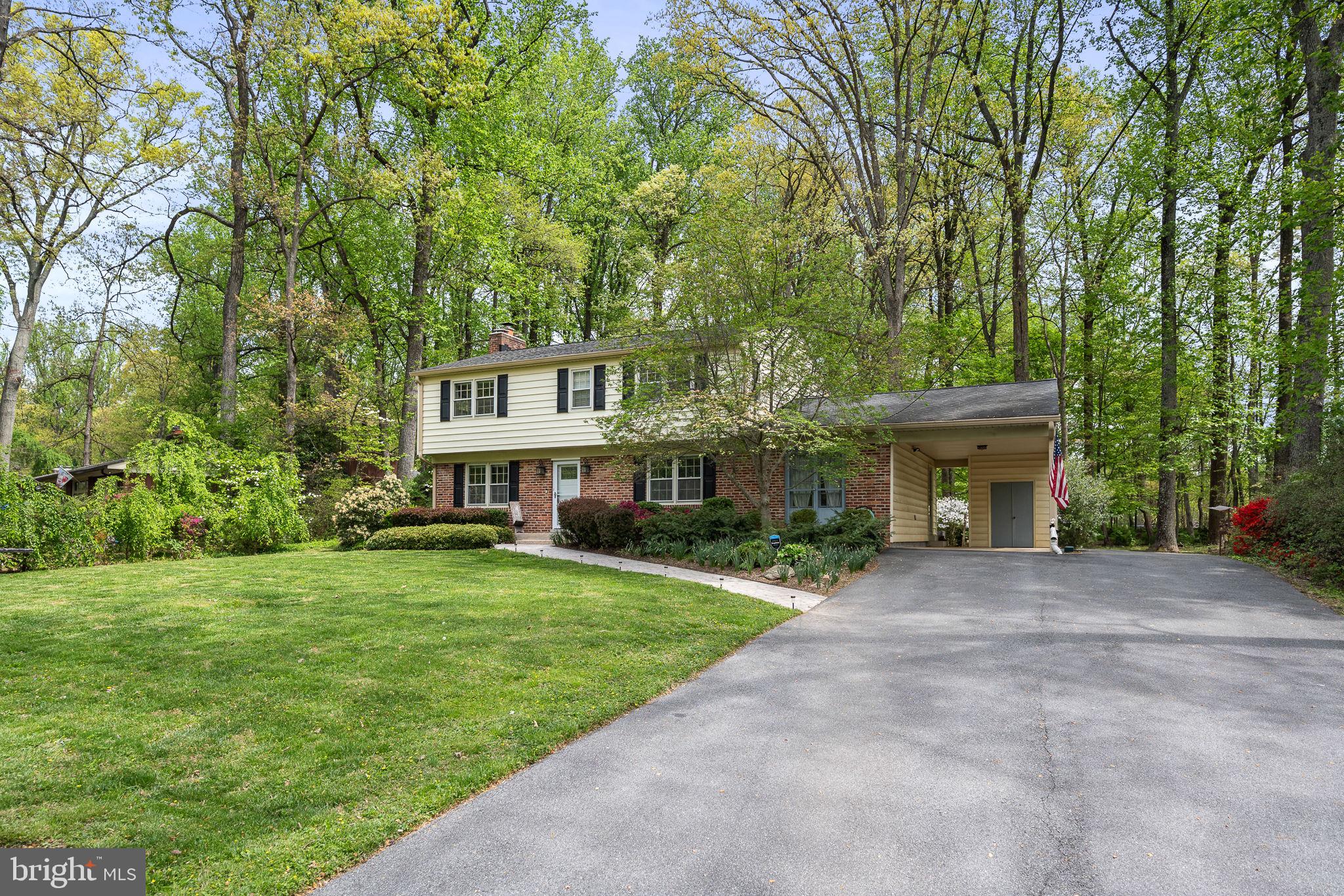 GRANBY WOODS - Residential