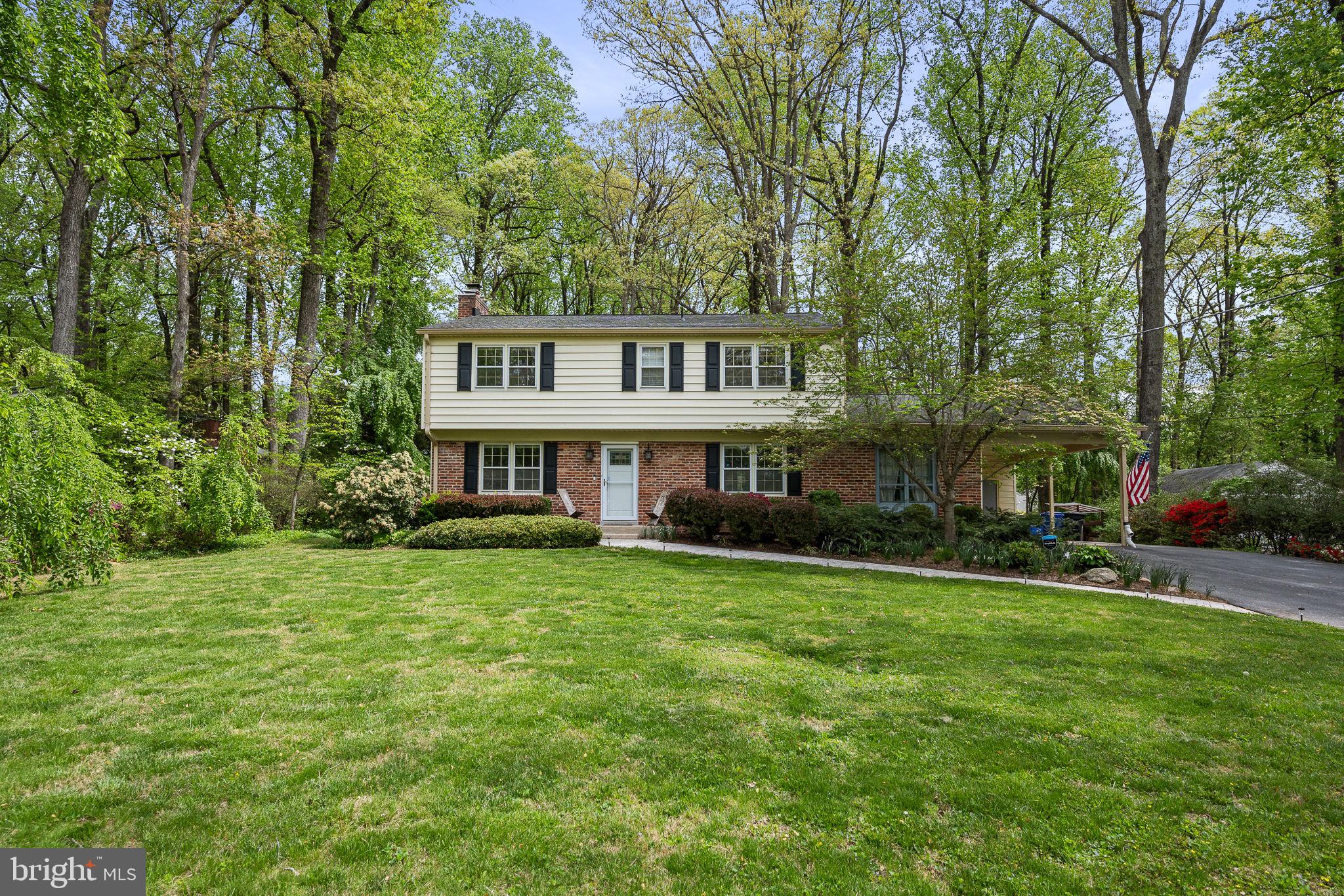 GRANBY WOODS - Residential