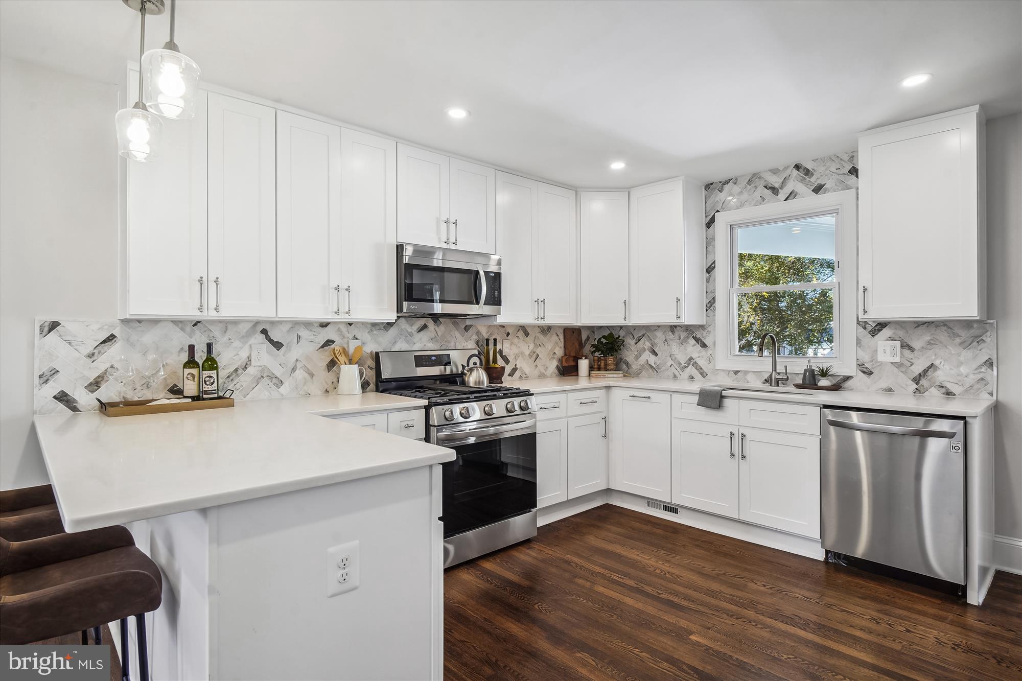 NORTH WOODSIDE - Residential