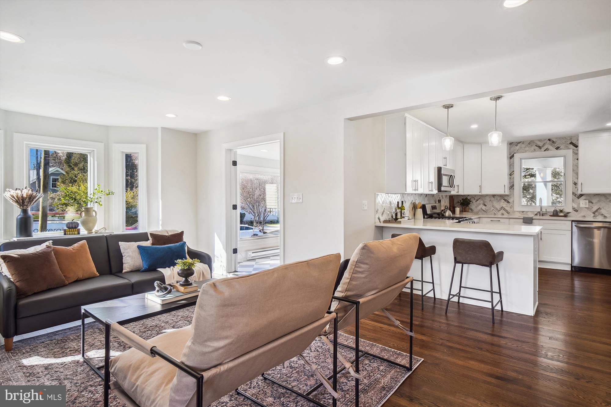 NORTH WOODSIDE - Residential