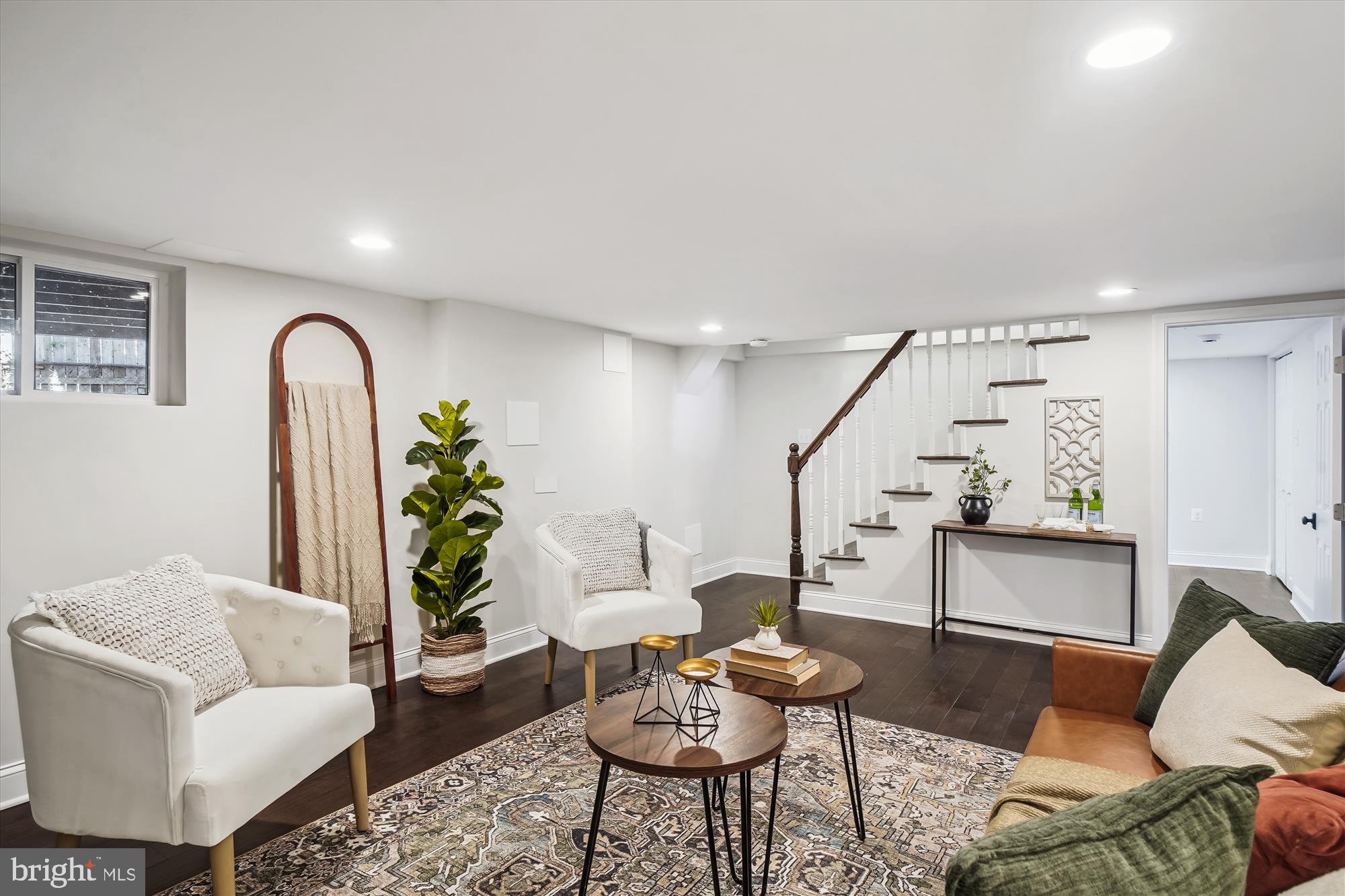 NORTH WOODSIDE - Residential