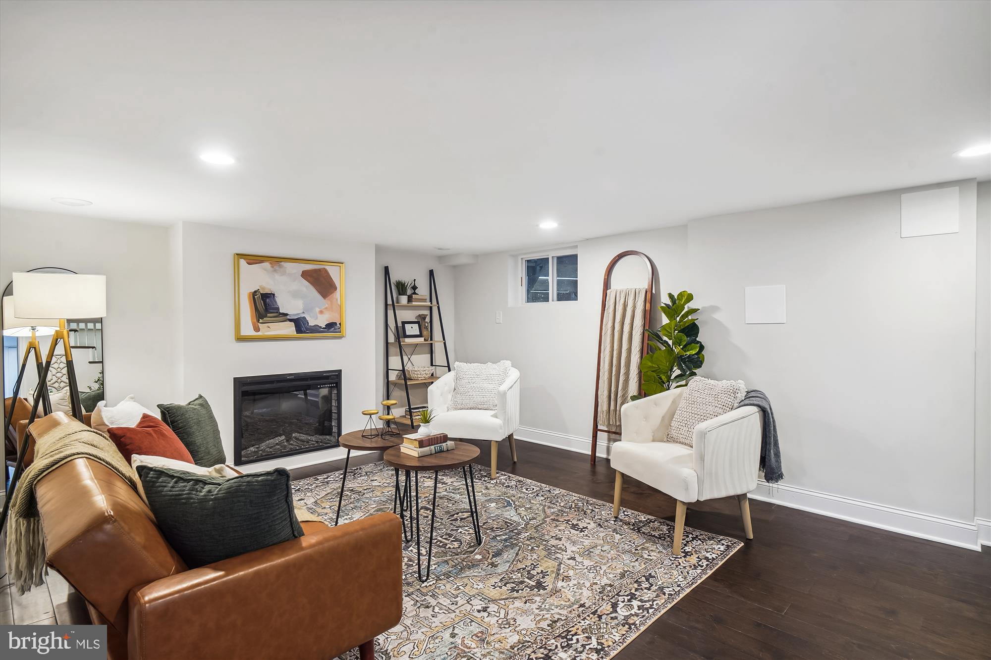 NORTH WOODSIDE - Residential