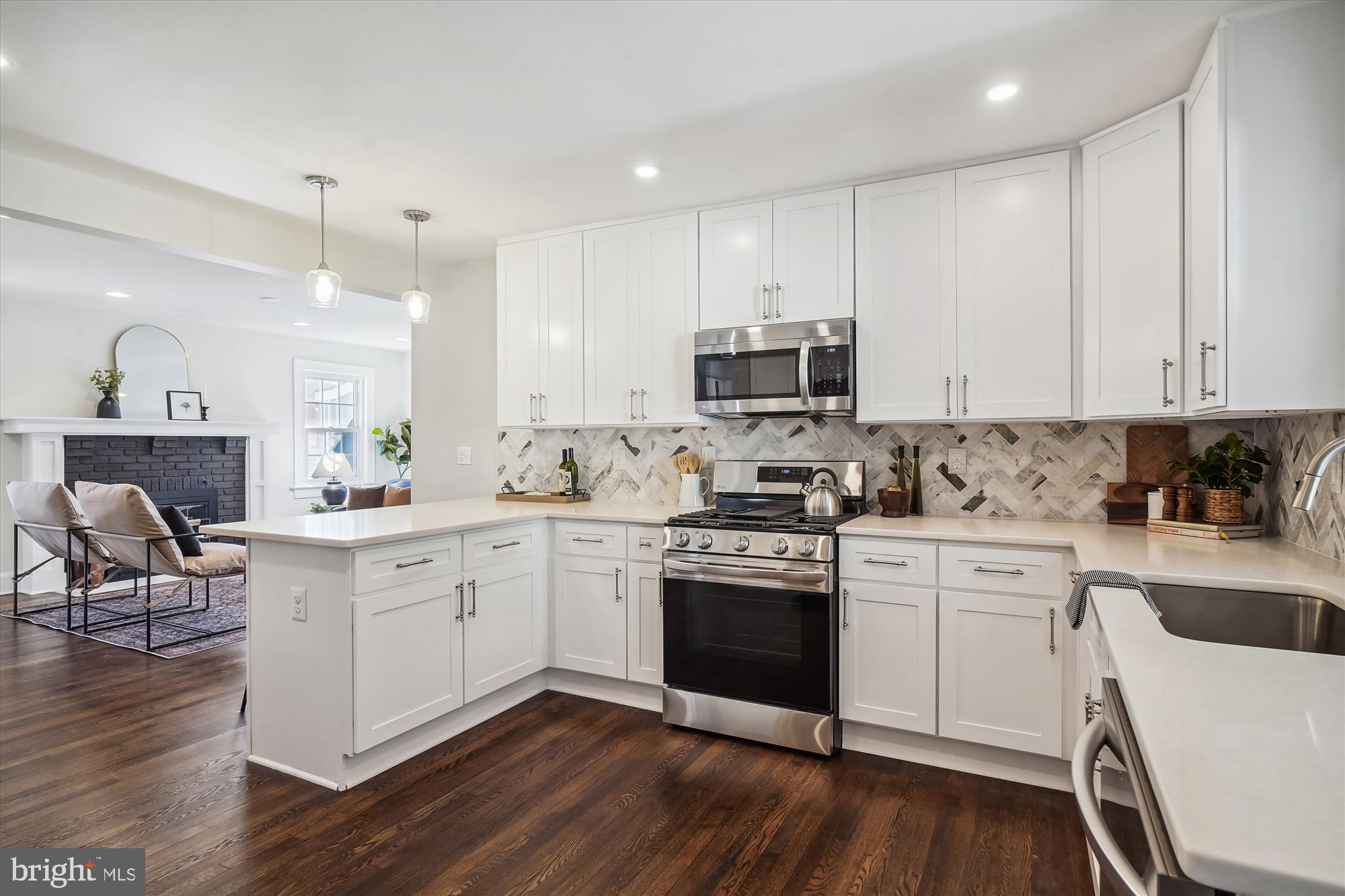 NORTH WOODSIDE - Residential