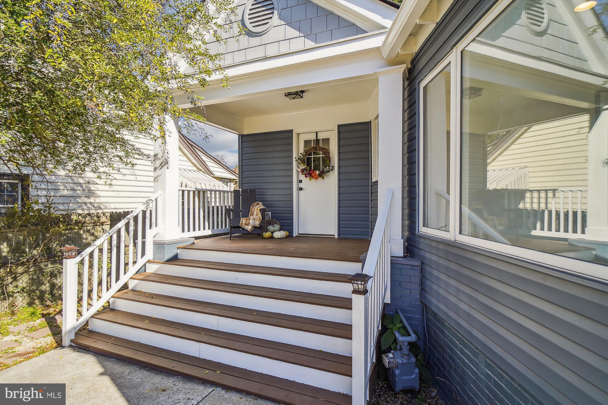 NORTH WOODSIDE - Residential