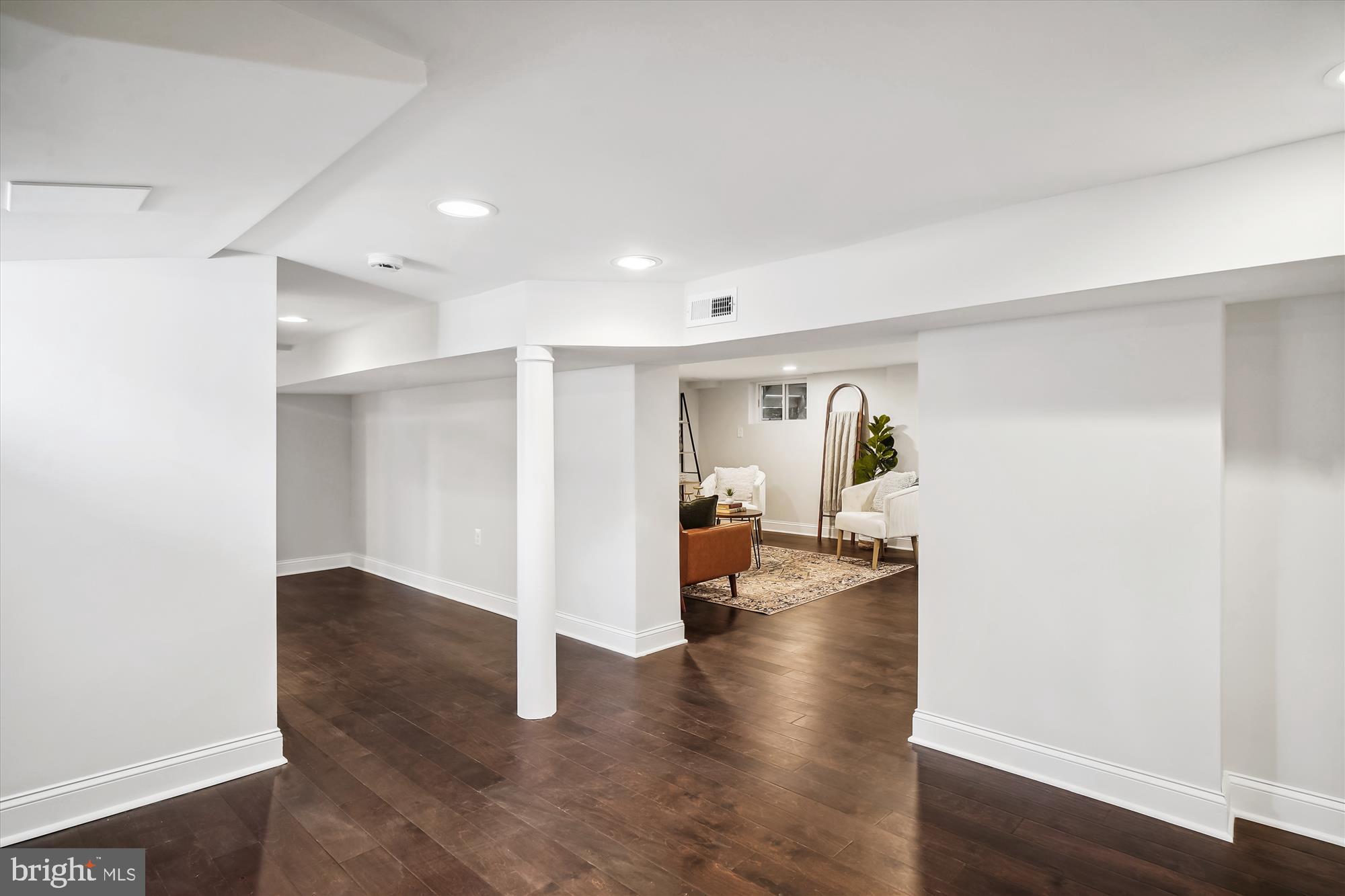 NORTH WOODSIDE - Residential