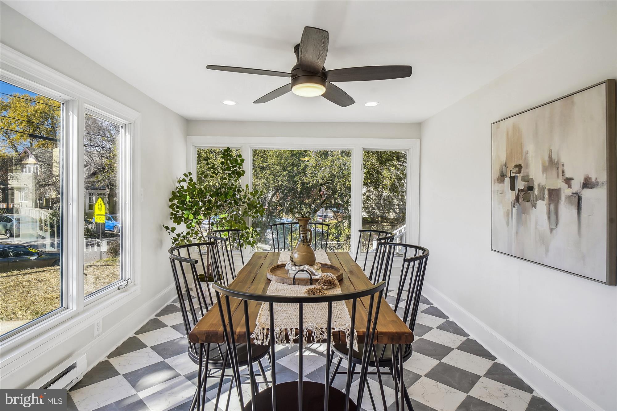 NORTH WOODSIDE - Residential