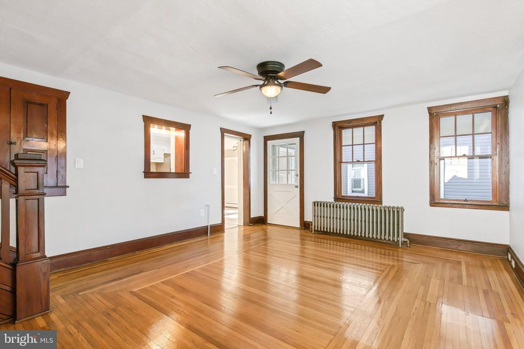 Photo of 33 S 11th Street, Akron, PA 17501 (MLS # PALA2058344)