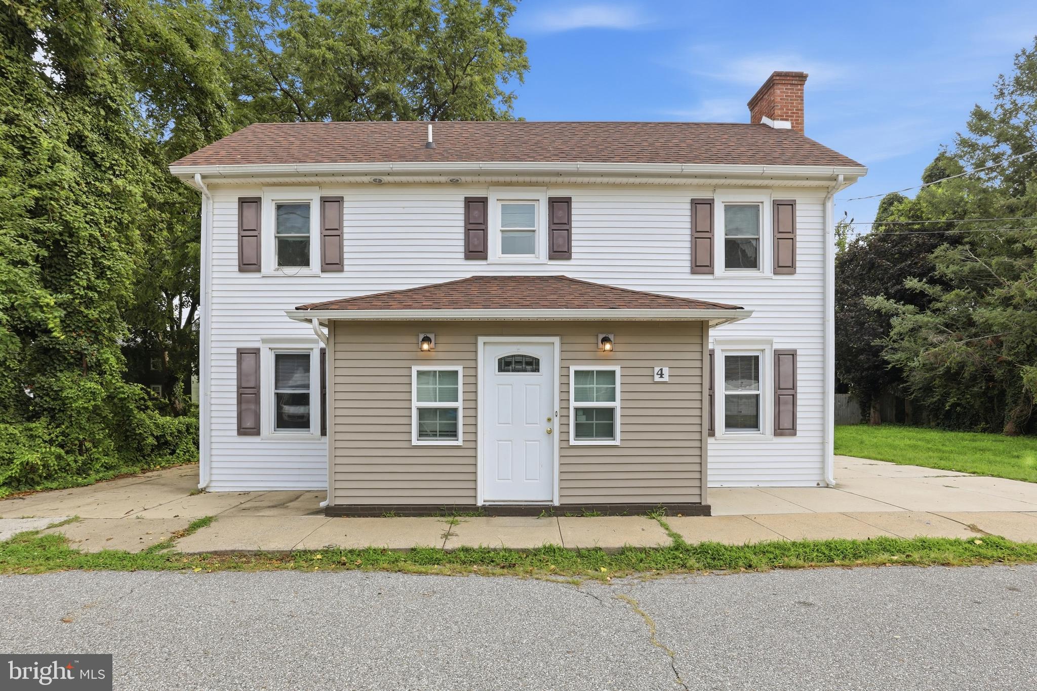 4 THORN STREET