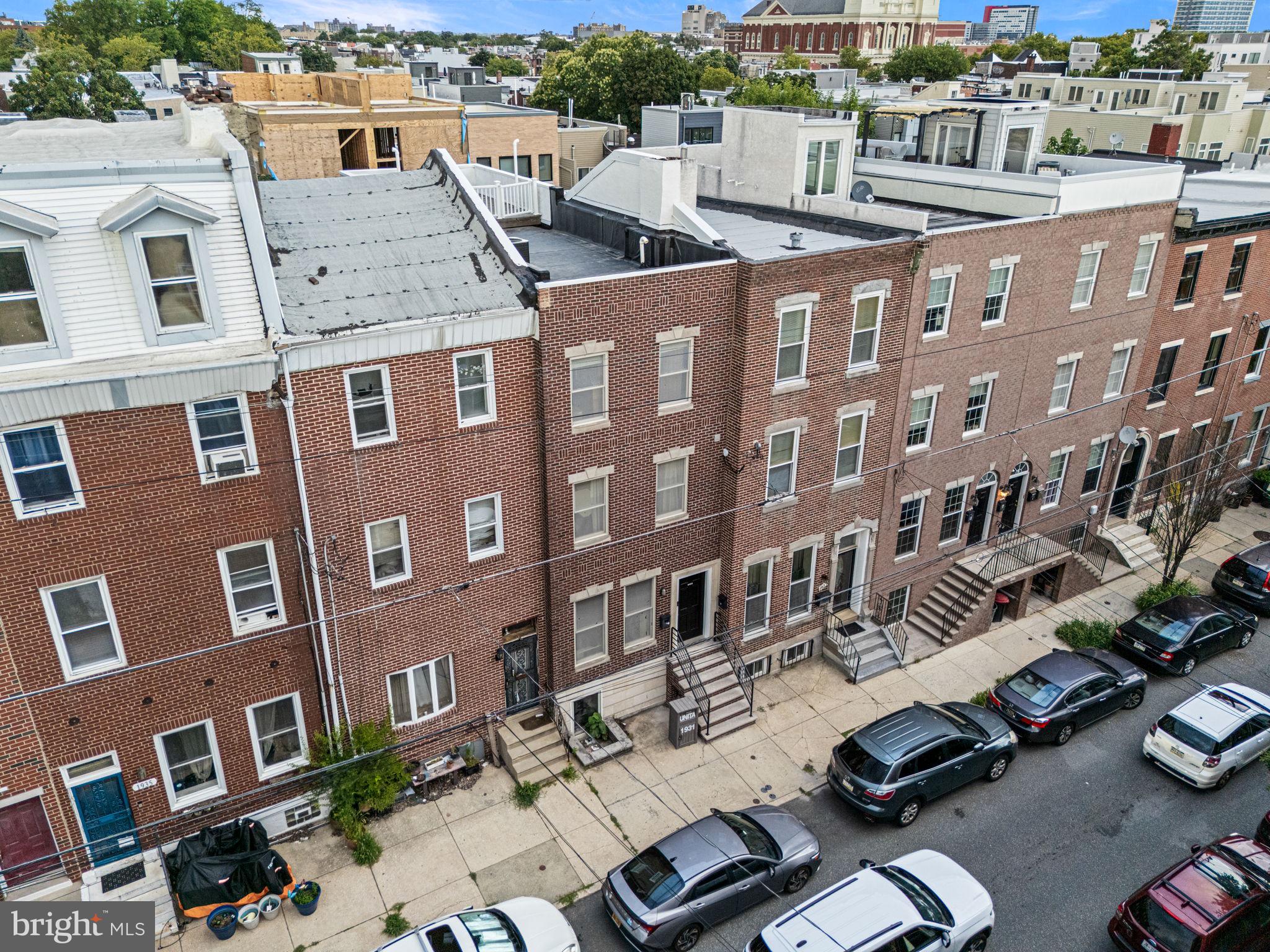 1931 POPLAR STREET B