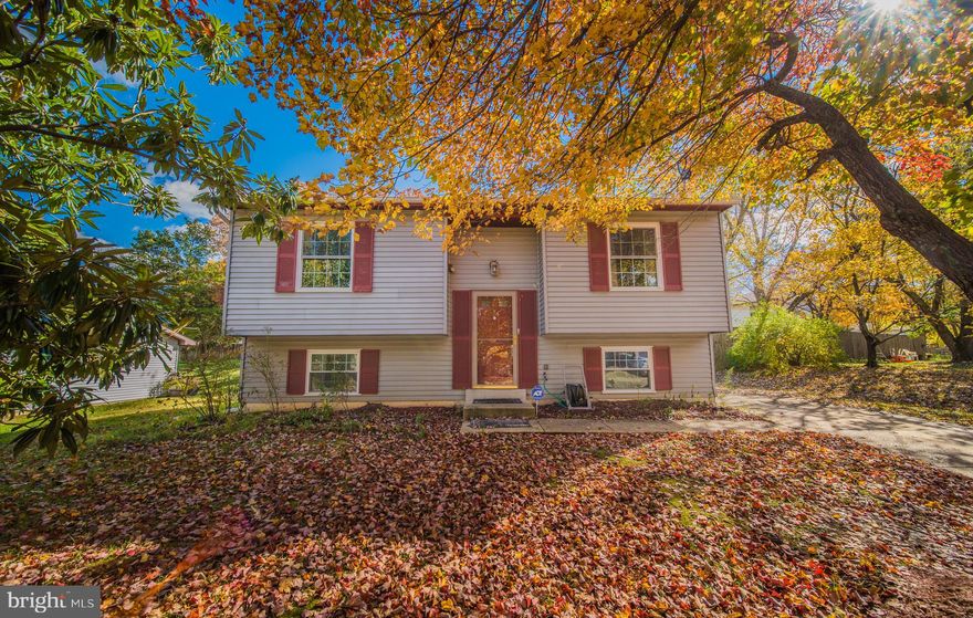 Great Starter home! Cozy 3 bds (2up/lower level master w/ en suite bath), 2 bath split foyer located off US 301.  Home features updated kit and baths.  The finished walk-out basement adds extra living space.  Large fenced back yard is great for entertaining and has a paver patio.  New roof, gutters 2018.  Close to shopping.  Easy commute to Joint Base Andrews, DC and VA.   Home Warranty.