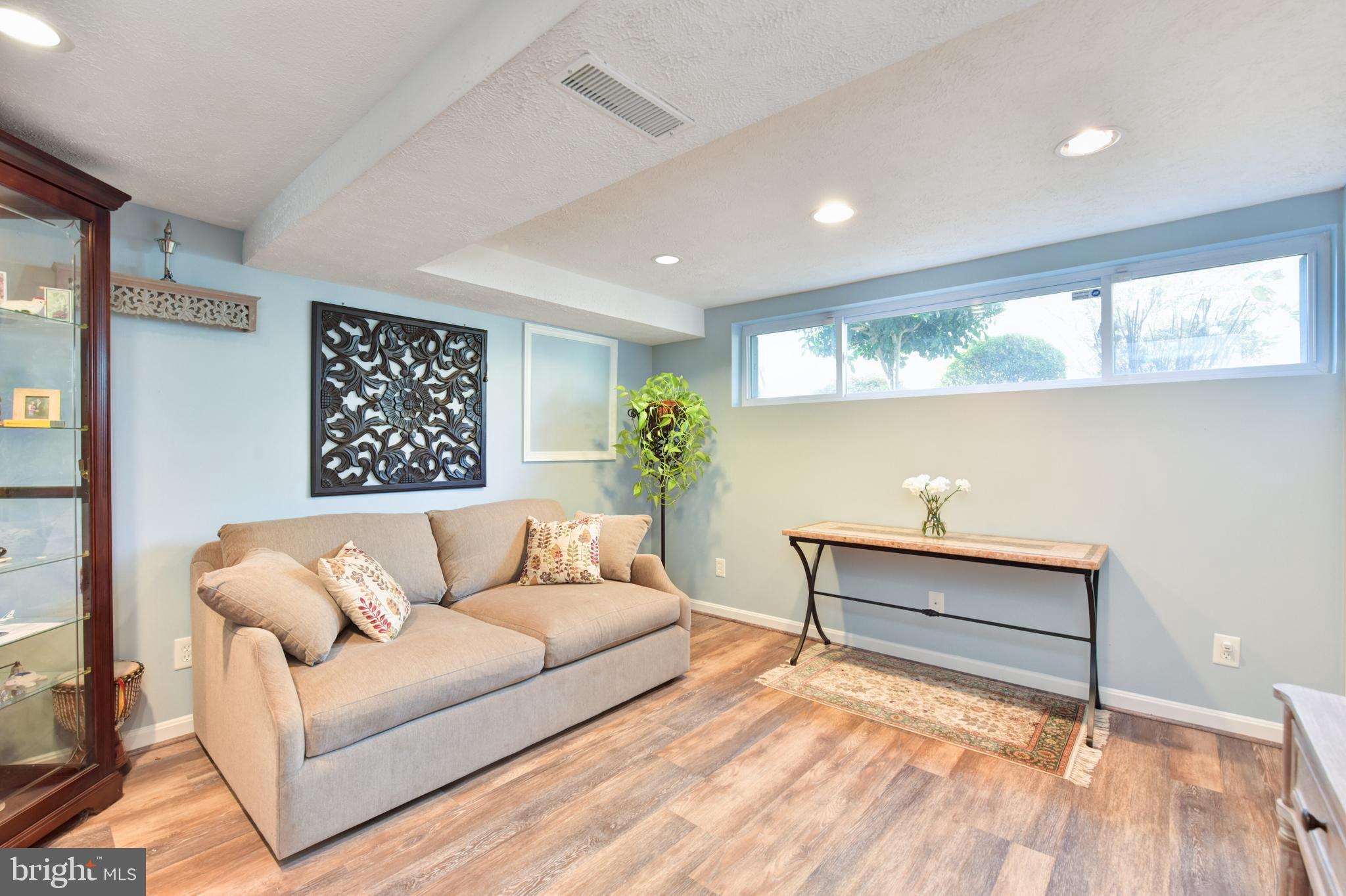 POTOMAC VALLEY - Residential