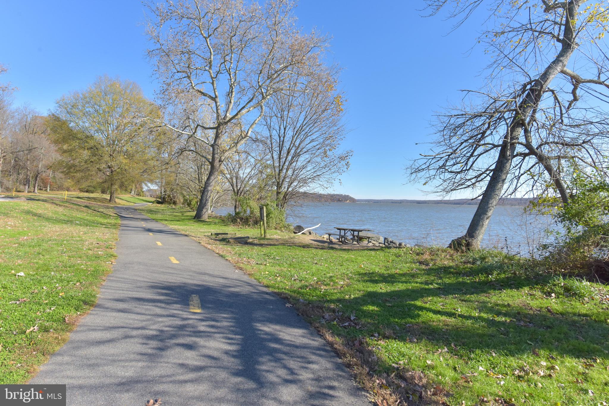 POTOMAC VALLEY - Residential