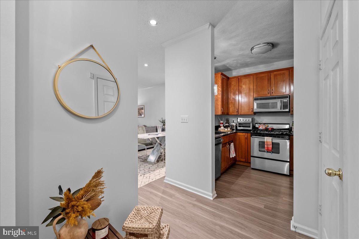 EDGEWATER AT TOWN CENTER - Residential Lease