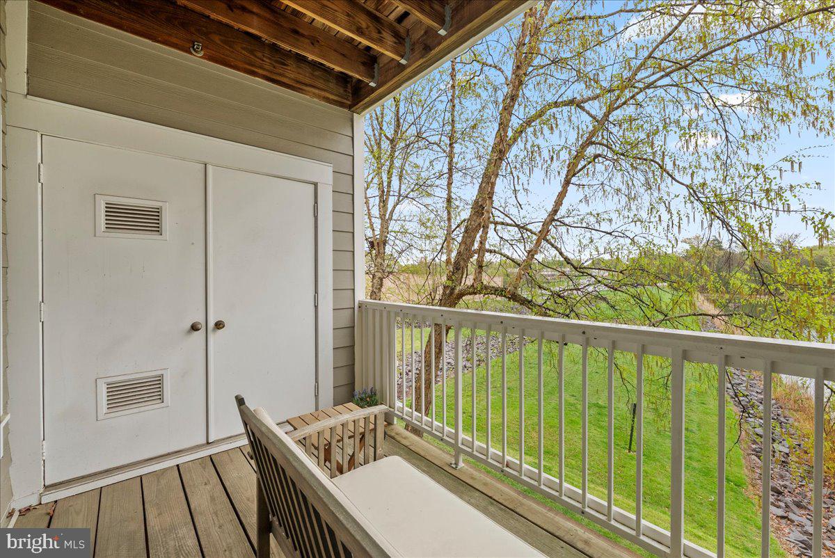 EDGEWATER AT TOWN CENTER - Residential Lease