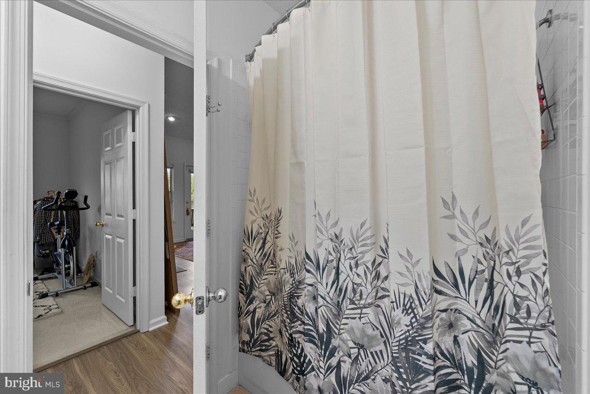 EDGEWATER AT TOWN CENTER - Residential Lease