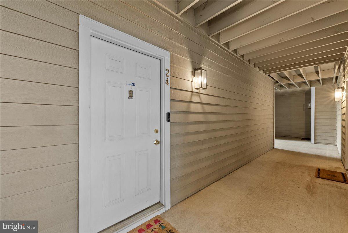 EDGEWATER AT TOWN CENTER - Residential Lease