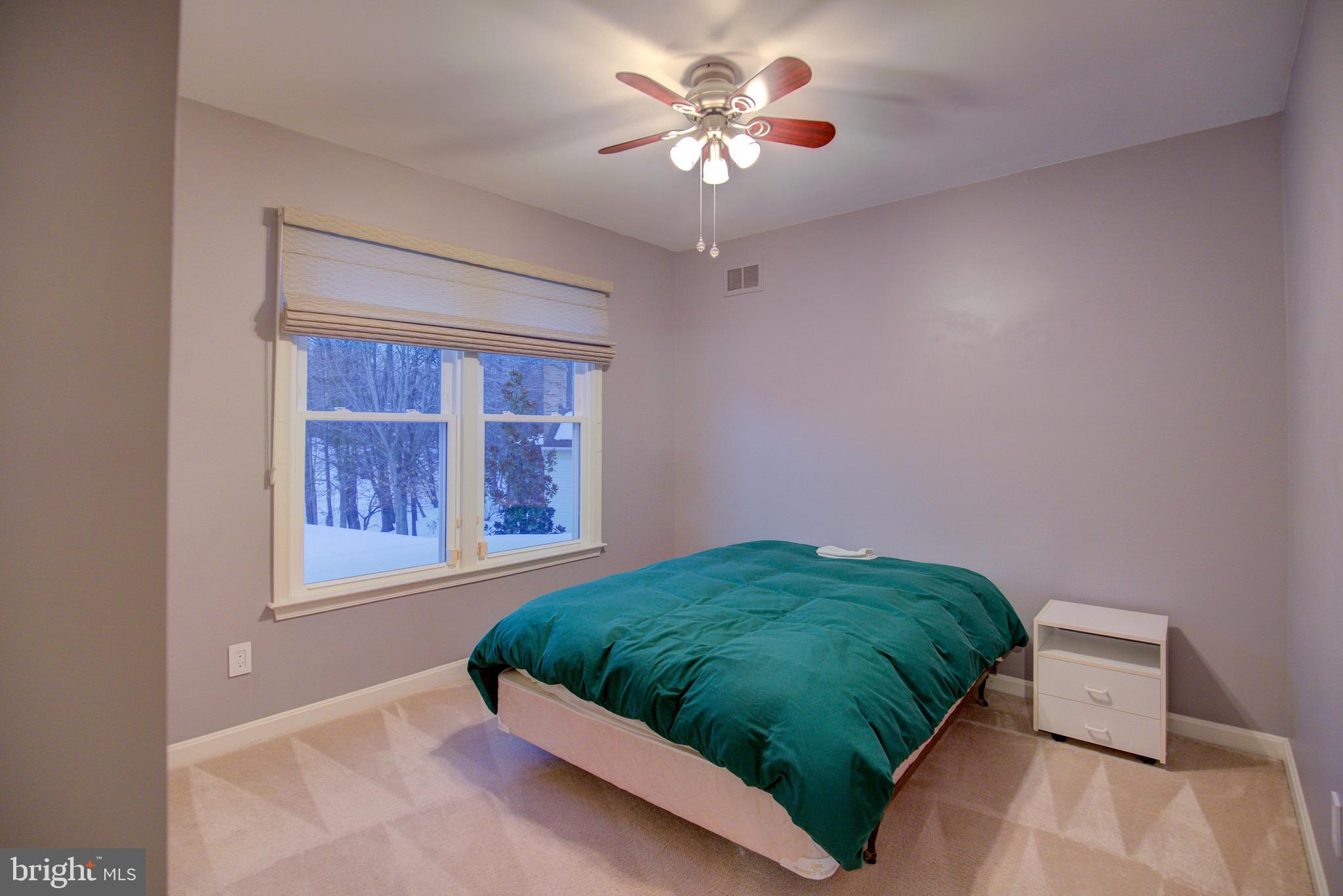 HAMPTON CHASE - Residential