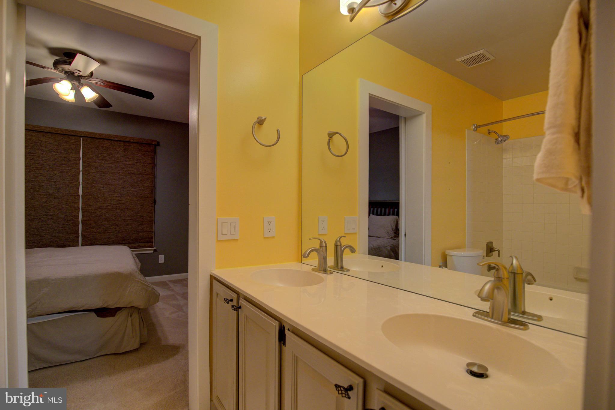 HAMPTON CHASE - Residential