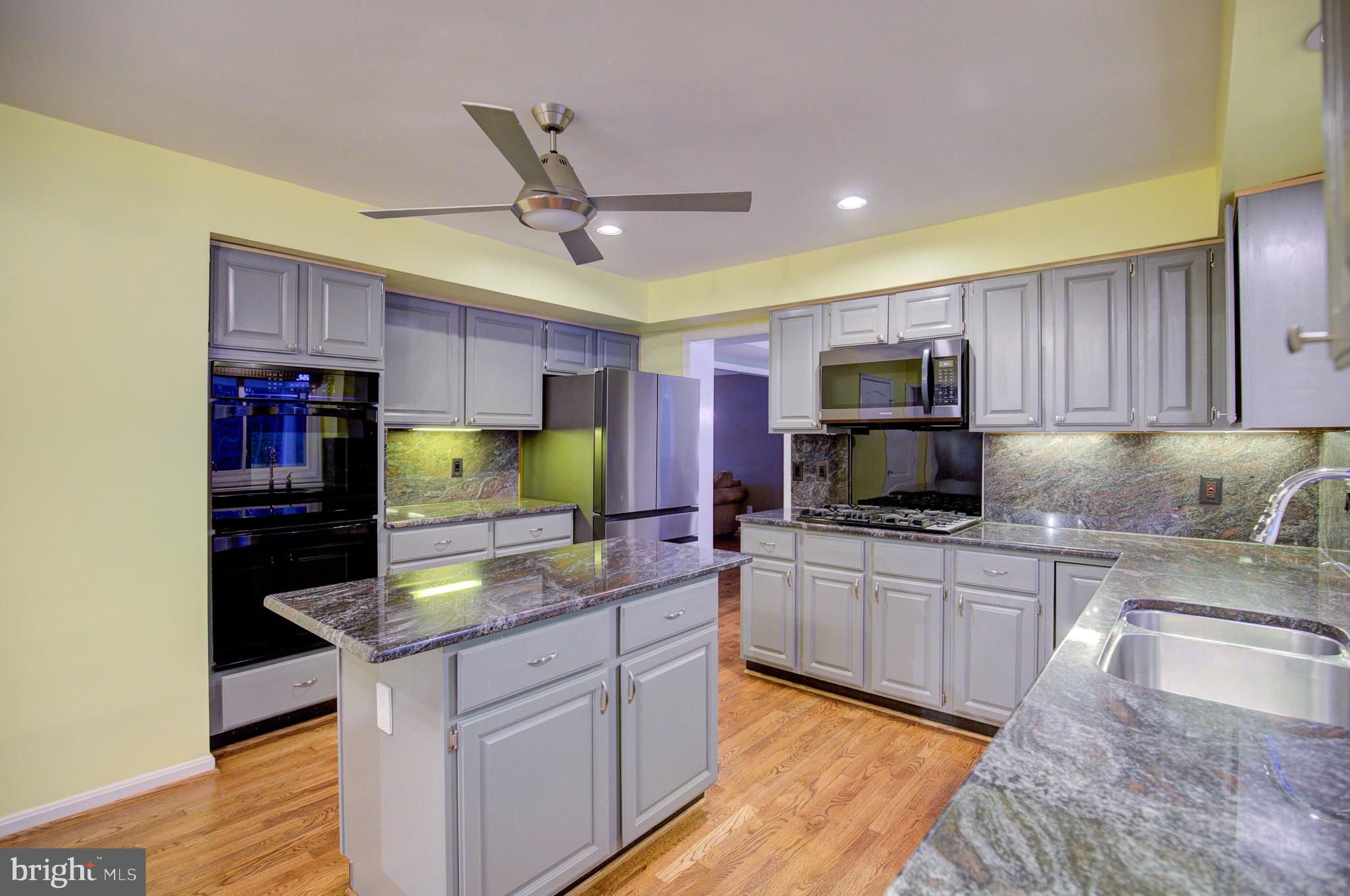 HAMPTON CHASE - Residential