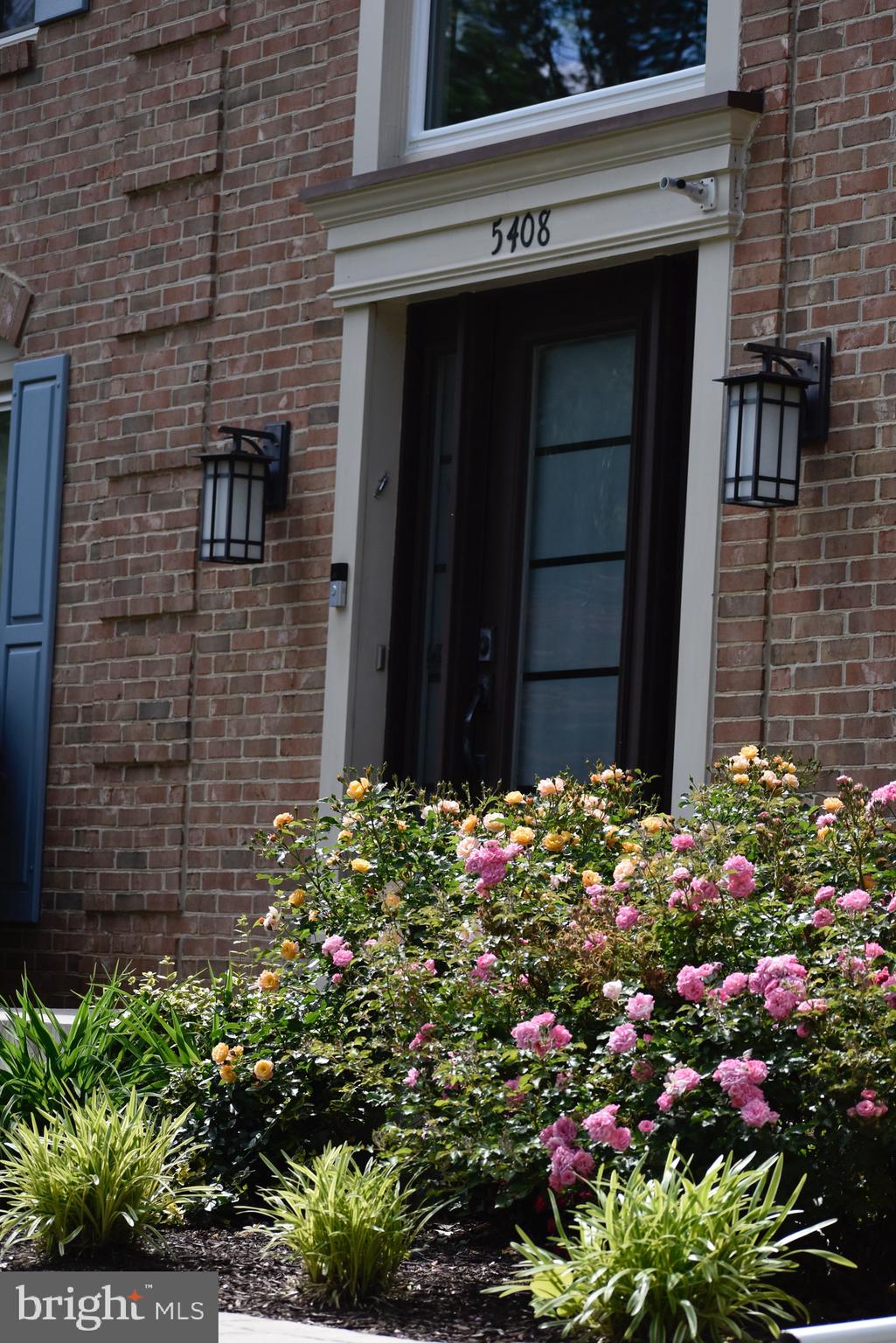 HAMPTON CHASE - Residential